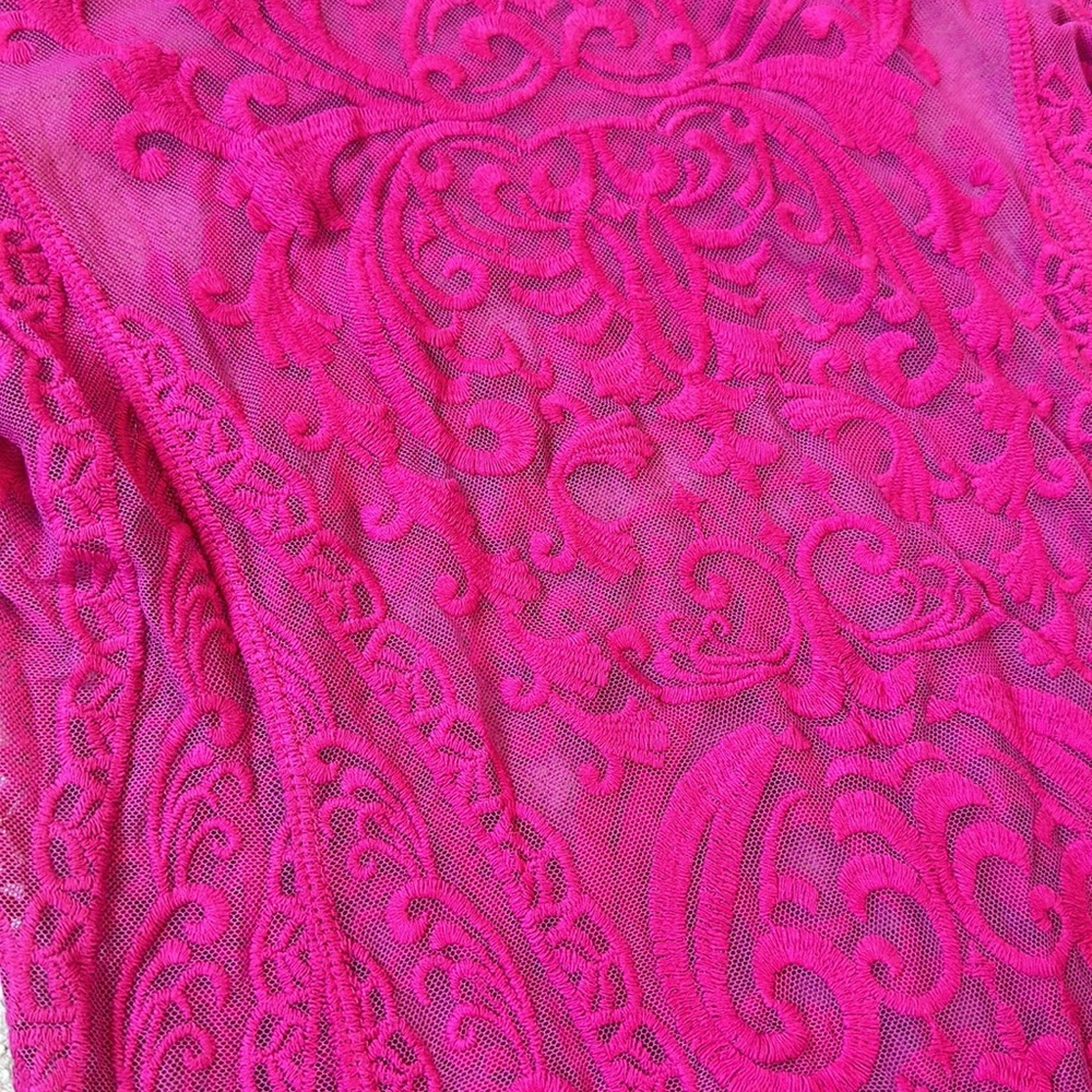 Pink top - Picture 2 of 4